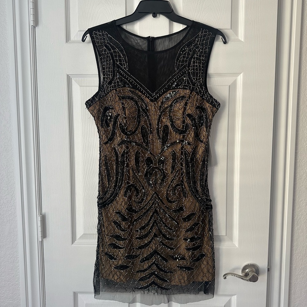 Venus Couture cocktail dress NWT Sz 16
